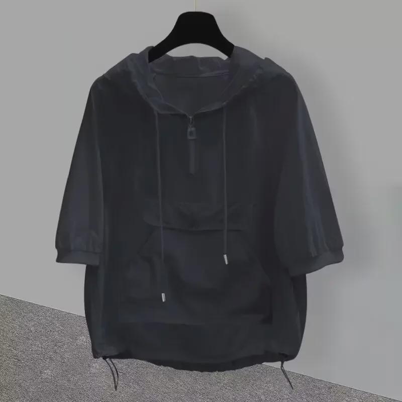 Herre Ultratynn Pustende Sommerjakke - Trendy, Løstsittende for Par, Perfekt for Solbeskyttelse og Casual Klimaanleggsbruk.