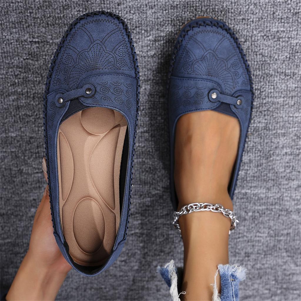 Women's Casual Loafers Slip On Flats Round Toe Comfortable Walking Shoes Soft Sole Flexible Outsole Lightweight Design