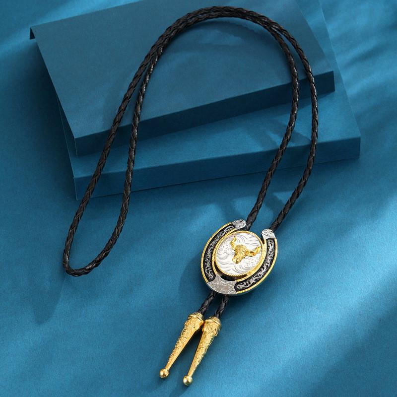 Unique Zinc Alloy Letter Pendant Necklace With Horseshoe Design For Stylish Accessories
