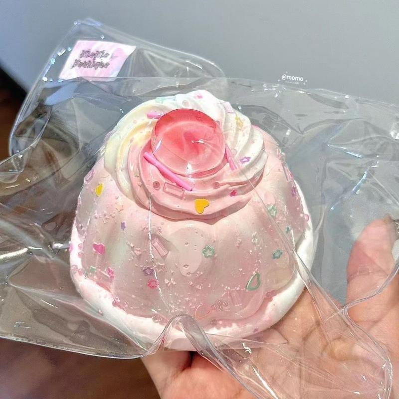 [J] 1Pcs Handmade Cake Food Grade Silicone Creative Decompression Artifact Gift Slow Rebound Decompression And Kneading Toy