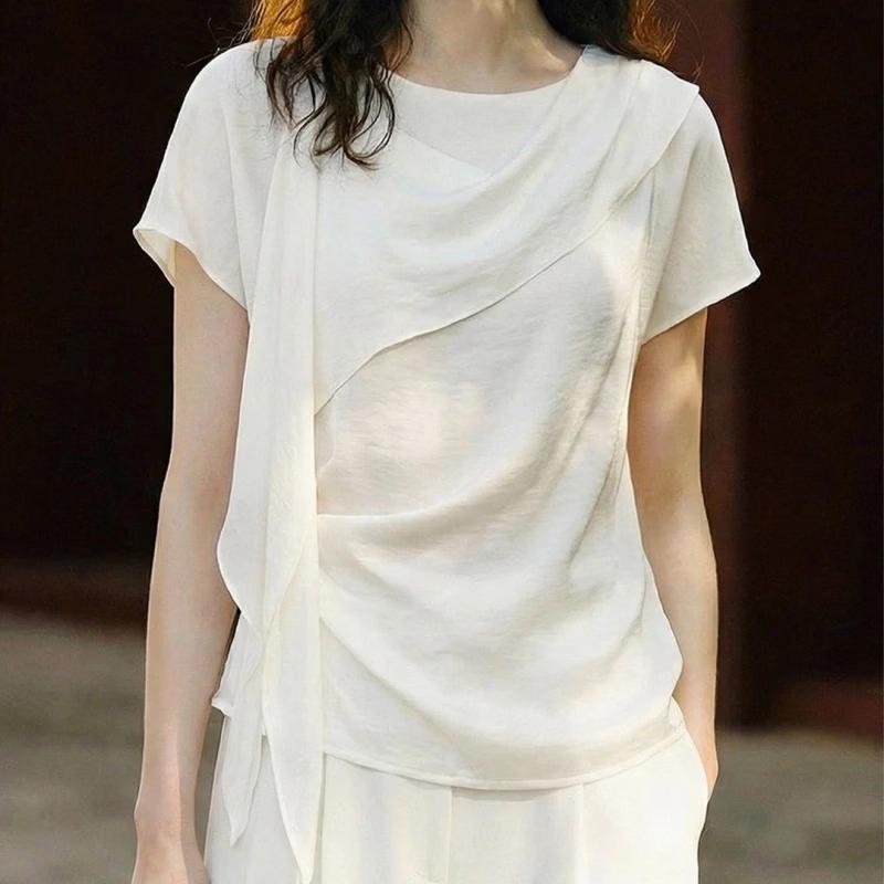 La Chapelle Women's French Style Ribbon Detail Short Sleeve Top