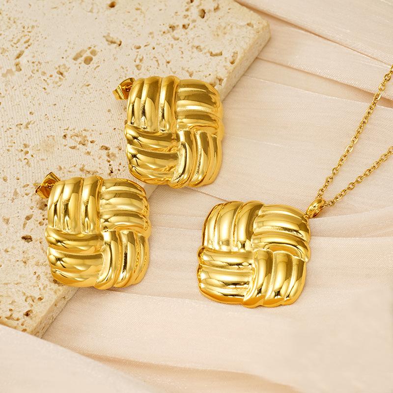 

Vintage-Style Geometric Square Stainless Steel Necklace & Stud Earrings Set 18K Gold Plating