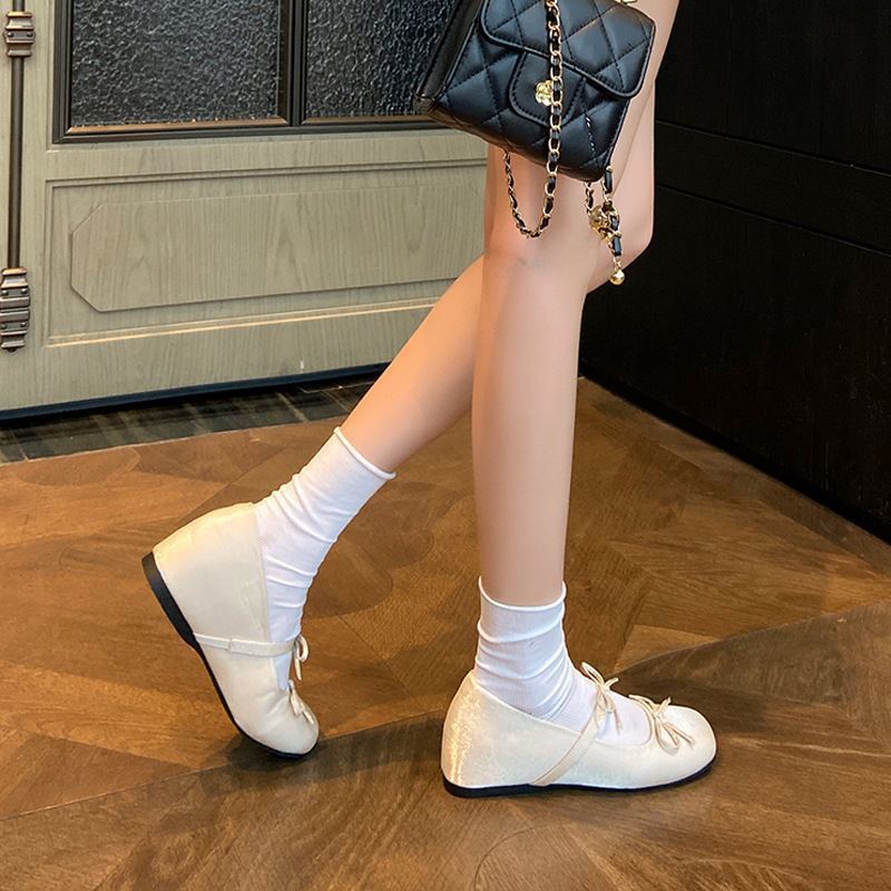 Increase the height of the square head double bow with Mary Jane shoes, women's extraordinary fashion temperament, comfortable commuting single