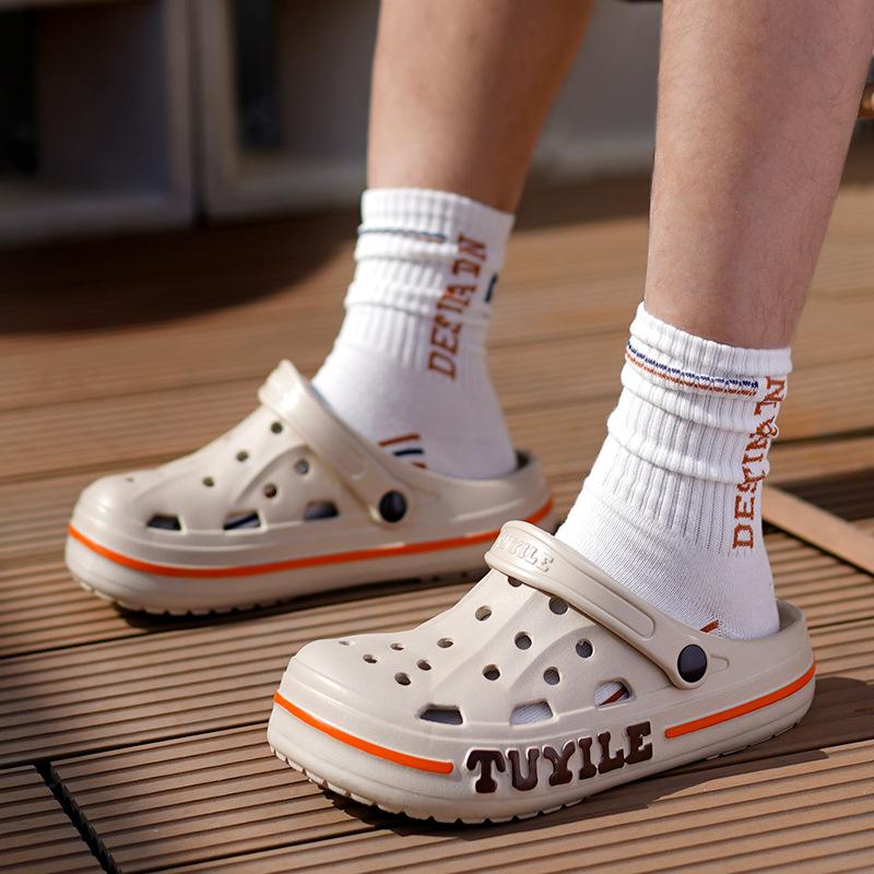 Stepping On Shit Hole Shoes Men Wear Non-slip Bag Head Sandals Beach Thick-soled New Soft-soled Summer EVA Slippers