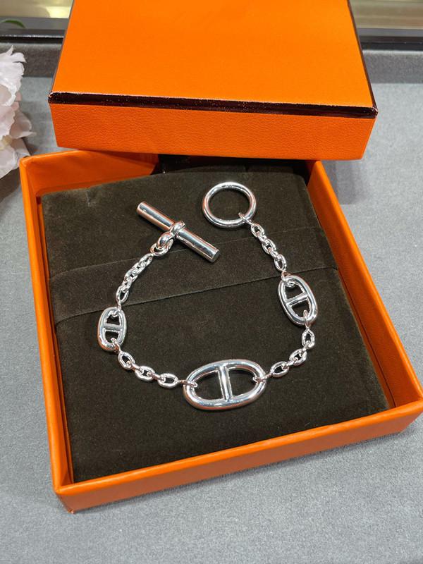 Varkensneus Goud V Armband met Dikke Ketting en Geavanceerd CNC Fijnwurk