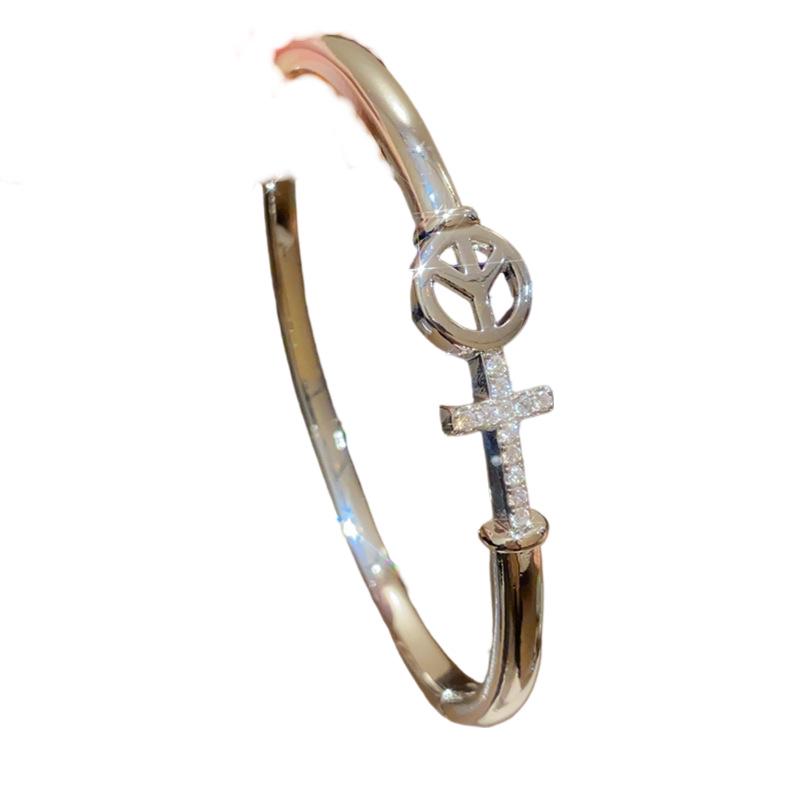 18K Gold Plated Zircon Flower Bangle: Elegant, Versatile Bracelet for Women