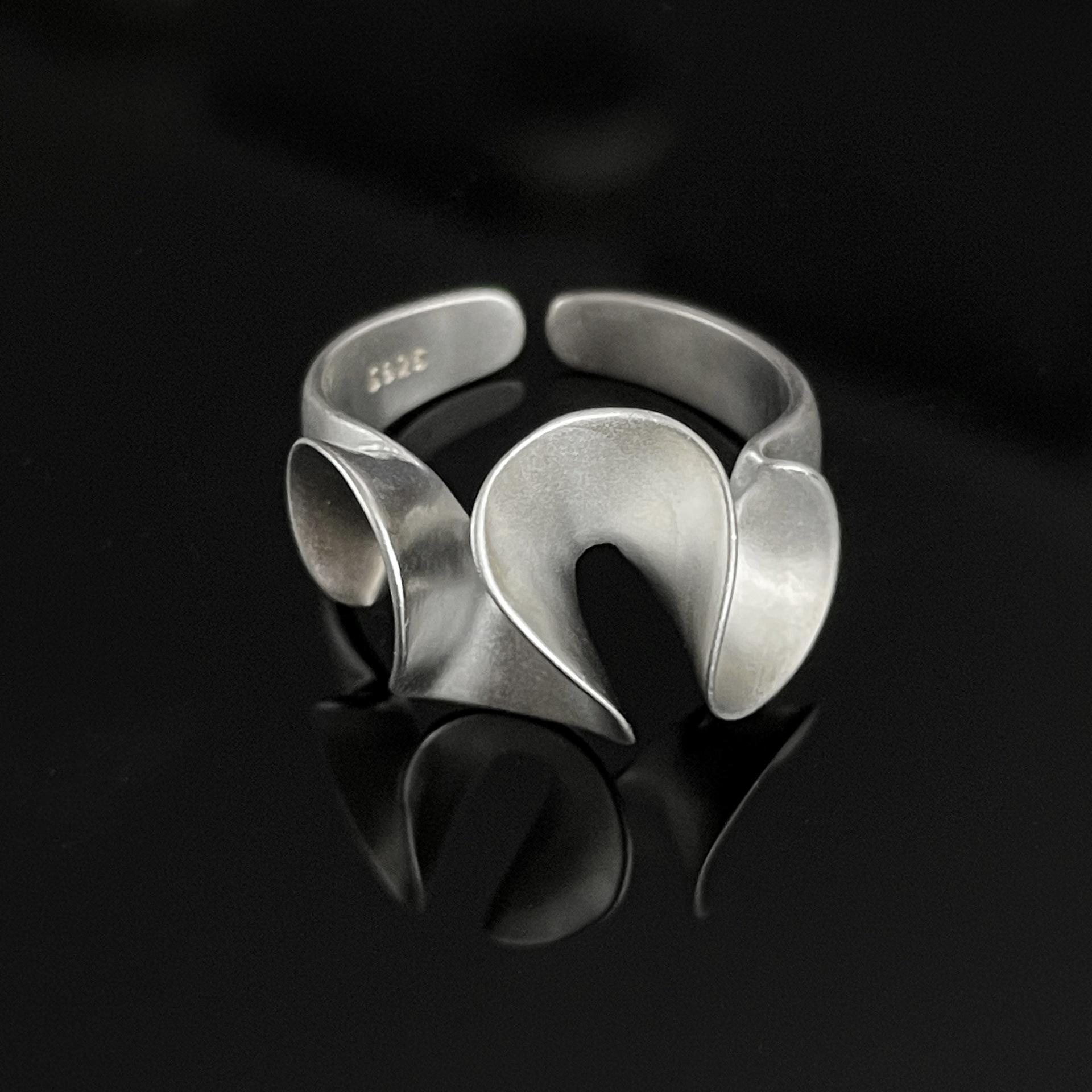 

XIYANIKE Hip Hop Irregular Twist Cuff Finger Rings For Women Girl Punk Fashion New Jewelry Friend Gift Party anillos mujer resizable