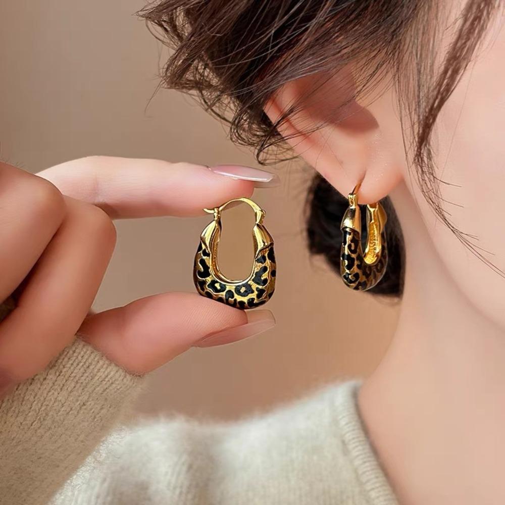 Maillard Leopard Print U-shaped Ear Buckle Niche Design Simple Autumn and Winter Unique High-end Versatile Ear Buckle