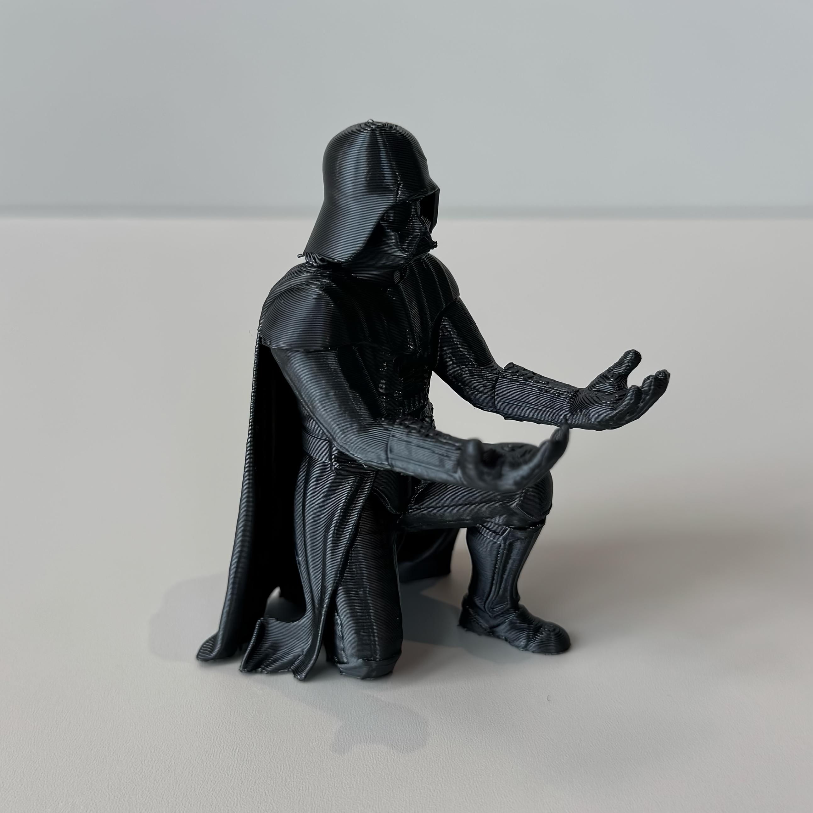 

3D Printed Vinda Pen Holder - Suitable for Office & Bookshelf Storage, Kneeling Plastic Desk with Vinda, Study Decoration чёрный