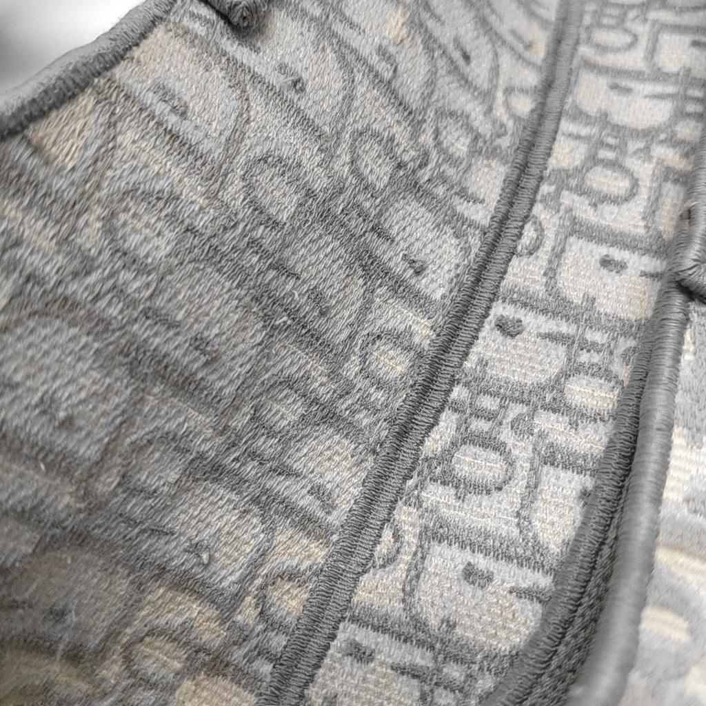 [Pre-Owned] Saddle Oblique Classic Embroidered Monogram Canvas Shoulder Bag - Very Good #2YENFR