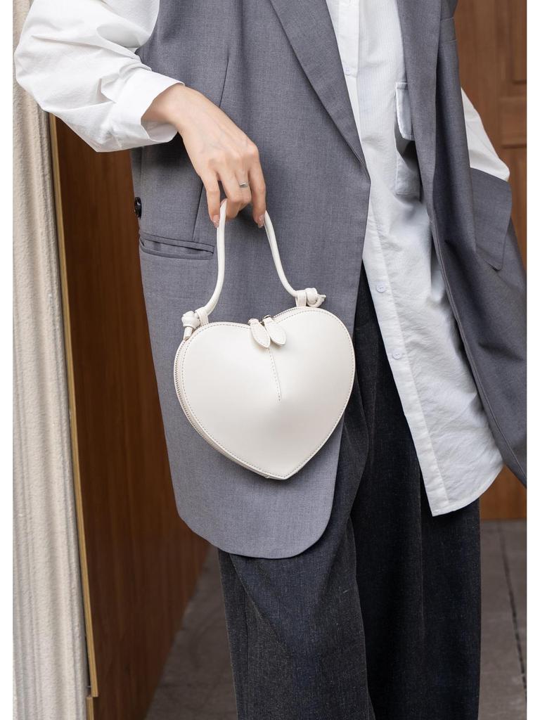 Spring/Summer 2025 Women's Peach Heart Cowhide Crossbody Bag