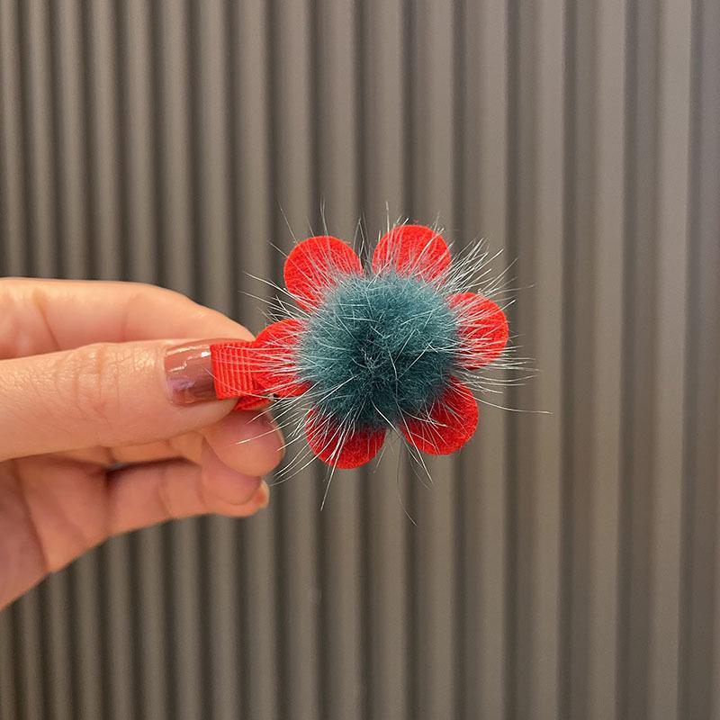 Christmas Cartoon Hair Clips for Girls - Red Holiday Hairpins and Accessories