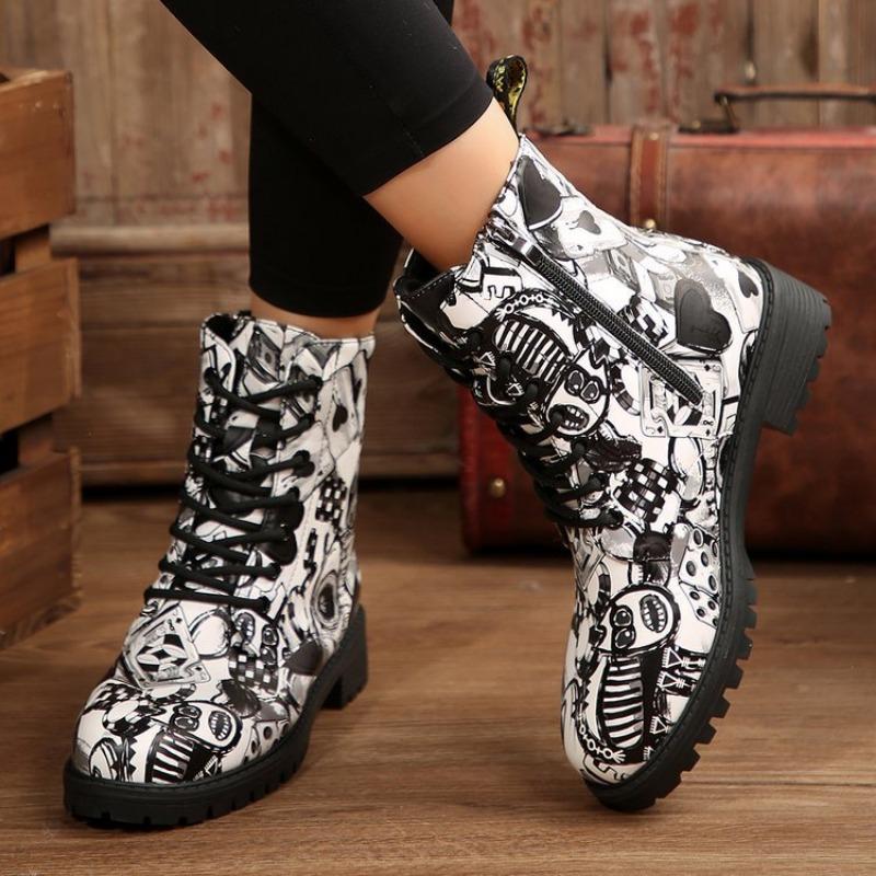 Large size graffiti square heel side zipper Martin boots autumn and winter new round head lace-up women's boots