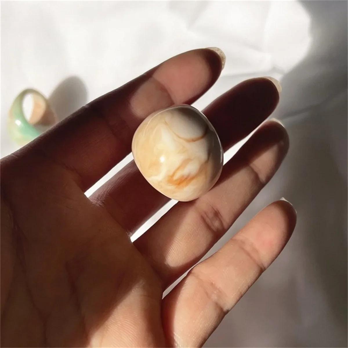 

Transparent Candy Acrylic Geometric Chunky Rings Women Vitality Charm Colourful Rainbow Resin Knuckle Tie Rings Trend Jewelry Size 7