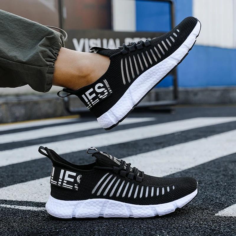 Men's Running Shoes Summer Breathable Mesh Sneakers Lightweight Casual Tennis Shoes Luxurious Men's Outdoor Casual Walking Shoes