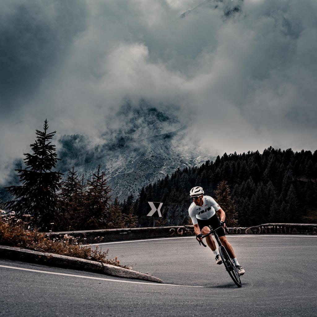 Panaracer Agilist FAST 700x25C Clincher Black F725-AGF-B