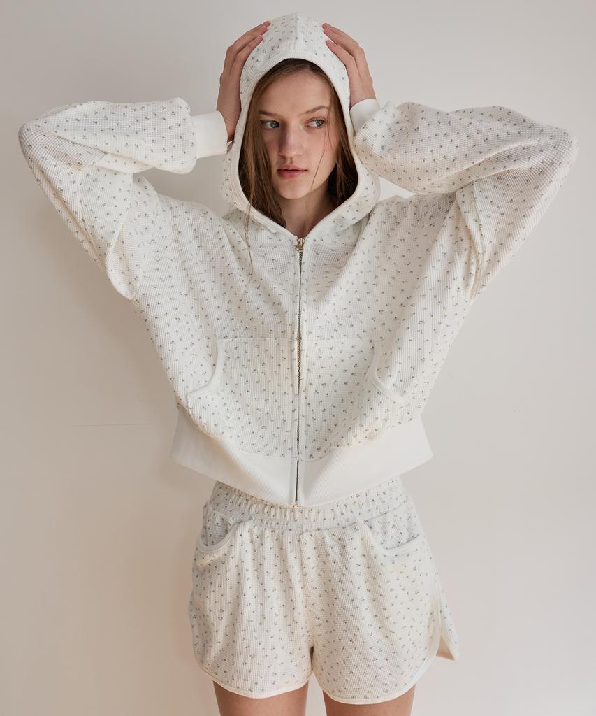 LETTER FROM MOON Andy Flower Waffle Shorts (White)