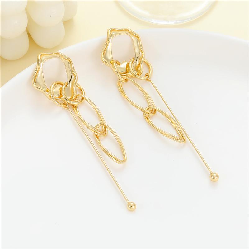 

Минималистичные круглые серьги с кисточками: Нишевый дизайн, Легкая роскошь, Универсальная мода для женщин