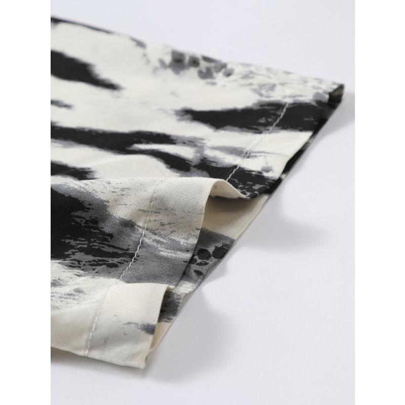 Men Ink Wash Abstract Print Turn Down Collar Short Sleeve Casual Button Up Shirt