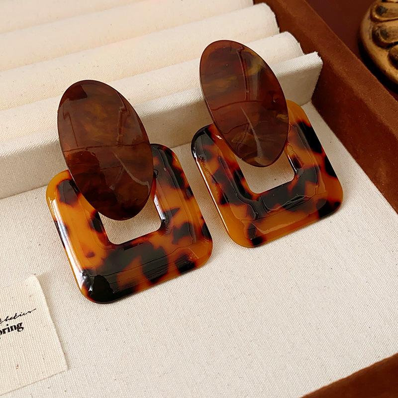 Silver Needle Geometric Irregular Resin Y2K Earrings - Retro Stud Ear Accessories for Women