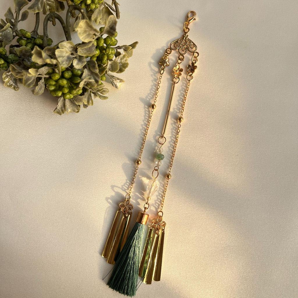 Chinese Hanfu Brooch & Tassel Hair Ornament - Handmade Retro Palace Style Accessory