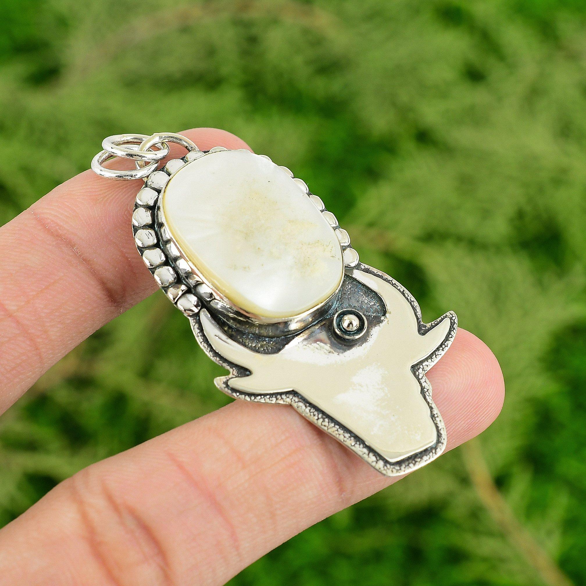 

Daughters Day Deal June Mother Of Pearl Stone Ethnic New Pendant Sterling Silver