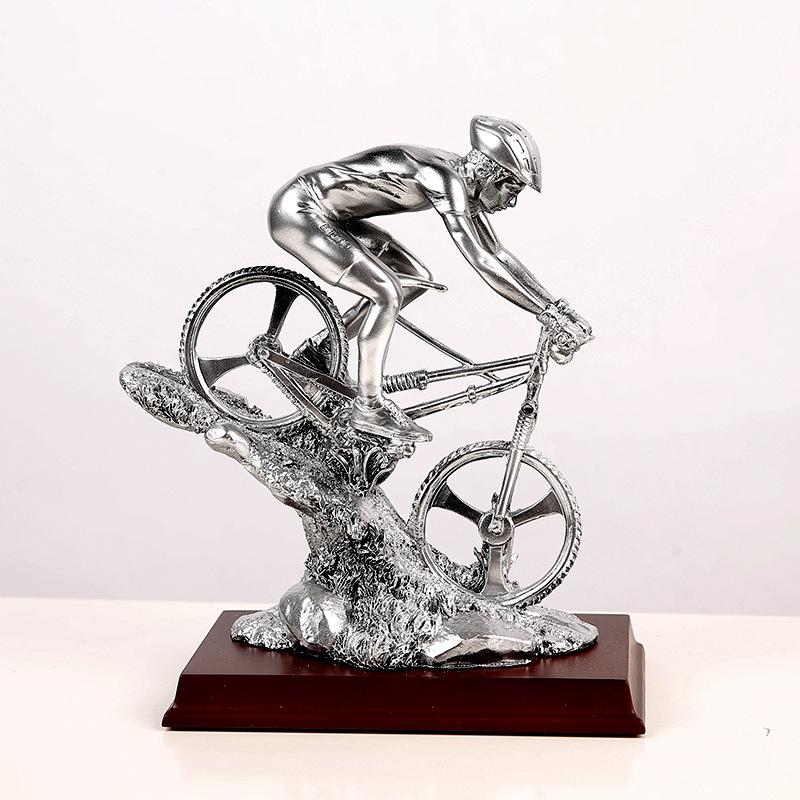 Resin Handicrafts Realistic Figure Sculpture Mountain Bike Silver Sportsman Cycling Figurine Home Decoration Accessories