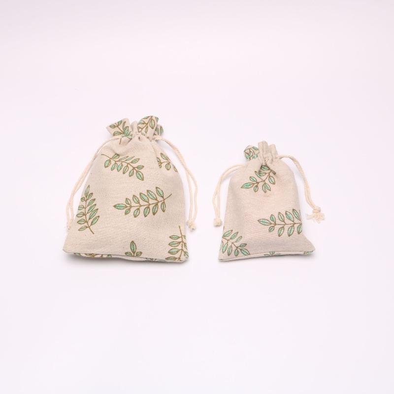3Pcs / 5Pcs Gift Bags Linen Green Leaves Packaging Drawstring Pouches Gift Jewelry Packaging Wedding