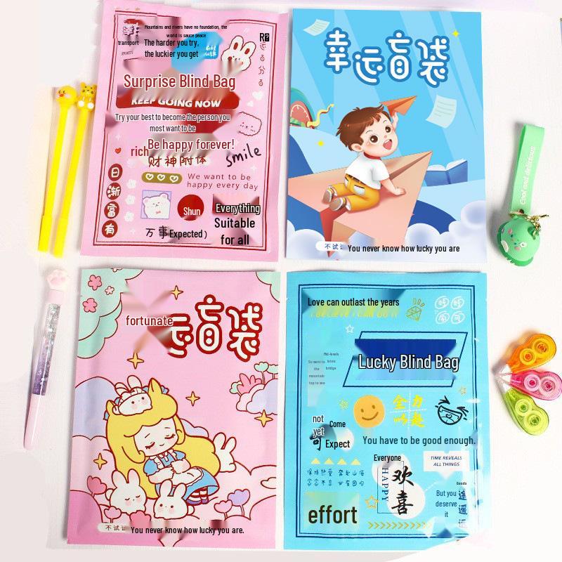 

Новое поступление: Сюрприз-пакет с канцелярскими товарами - Включает черную гелевую ручку и стержень