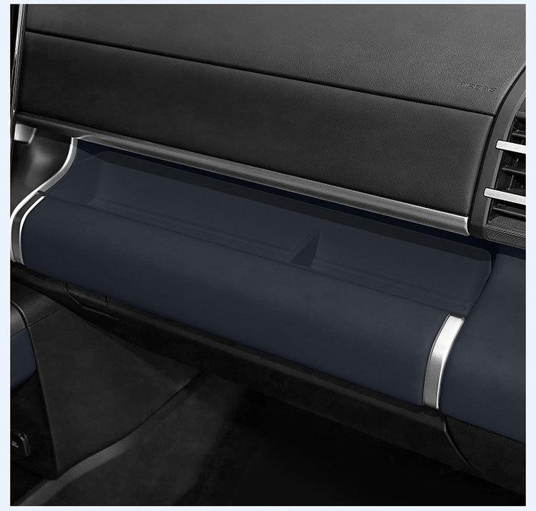 Silicone Protective Pad for Passenger Side Storage in Equation Leopard Titanium 7 Decor