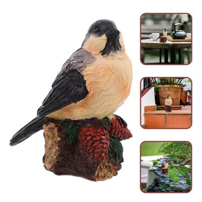 Lebensechte Gartenvogel-Dekoration Wasserdichte Harzfiguren Einzigartiges Eichel-Design Outdoor-Terrasse Balkon Dekoration Harzvögel