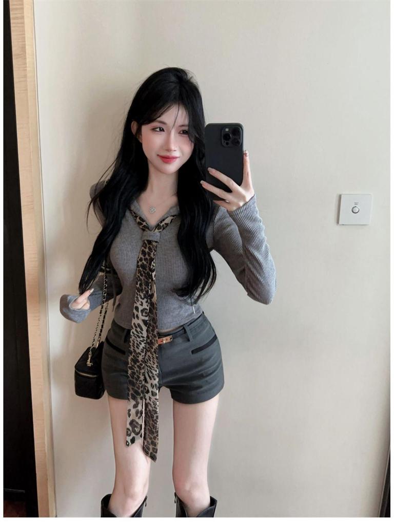 V-neck Leopard Print Tie Patchwork Long-sleeve Top for Women - Autumn Hooded Collarbone Style
