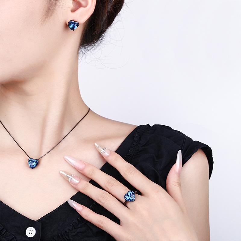 Jewelry Copper Bottom Gold-Plated Simulation Blue Spinel Heart-Shaped Black Gold Set Heroine Stone 9 * 9