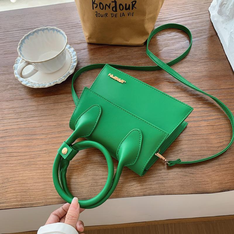 

Super fire small bag women s bag 2025 spring and summer new trendy Korean version messenger bag fashion shoulder bag texture handbag зелёный