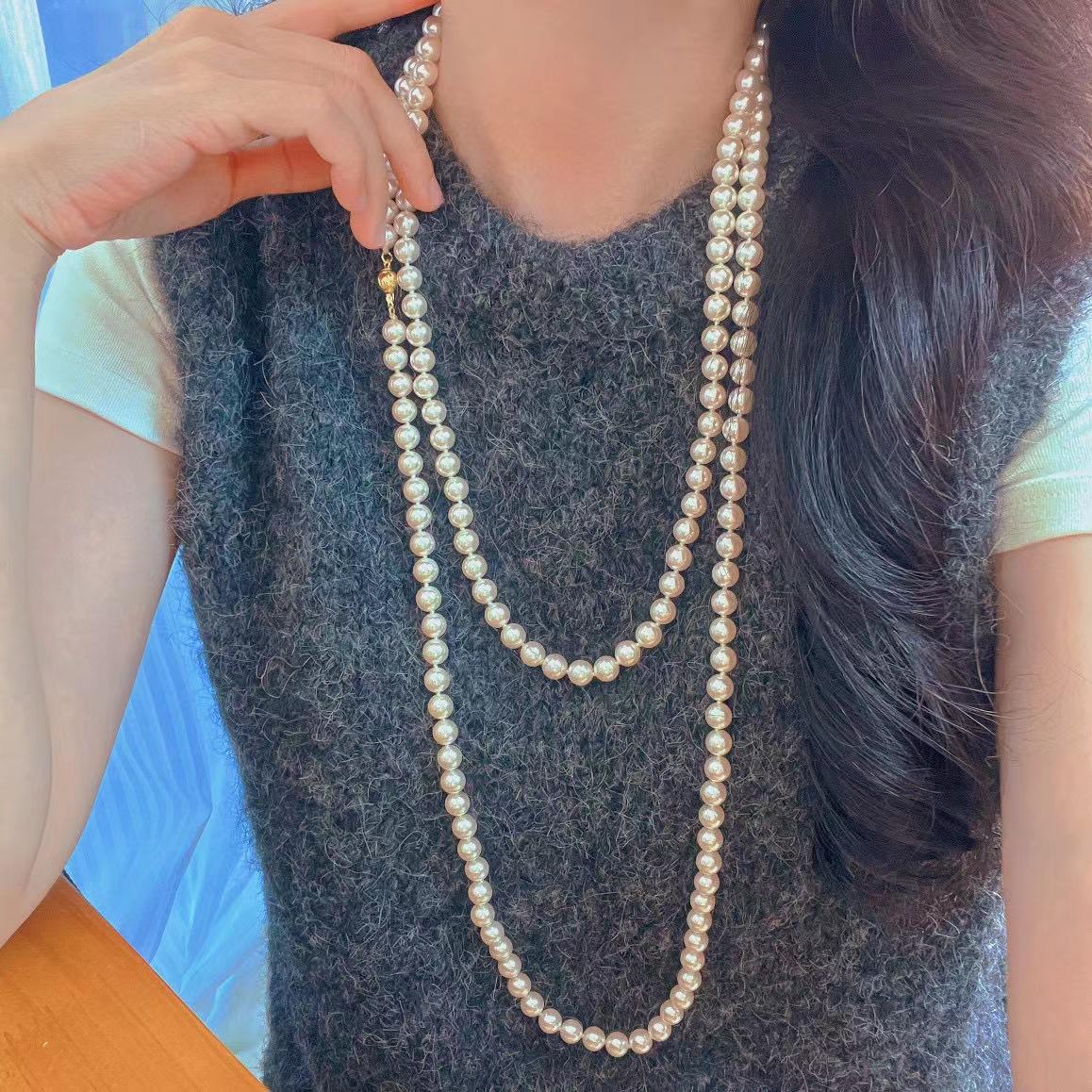 

Retro French Shijia Pearl Necklace, A Variety Of Ways To Wear It, Small Fragrance Temperament, High-End Versatile Sweater Chain