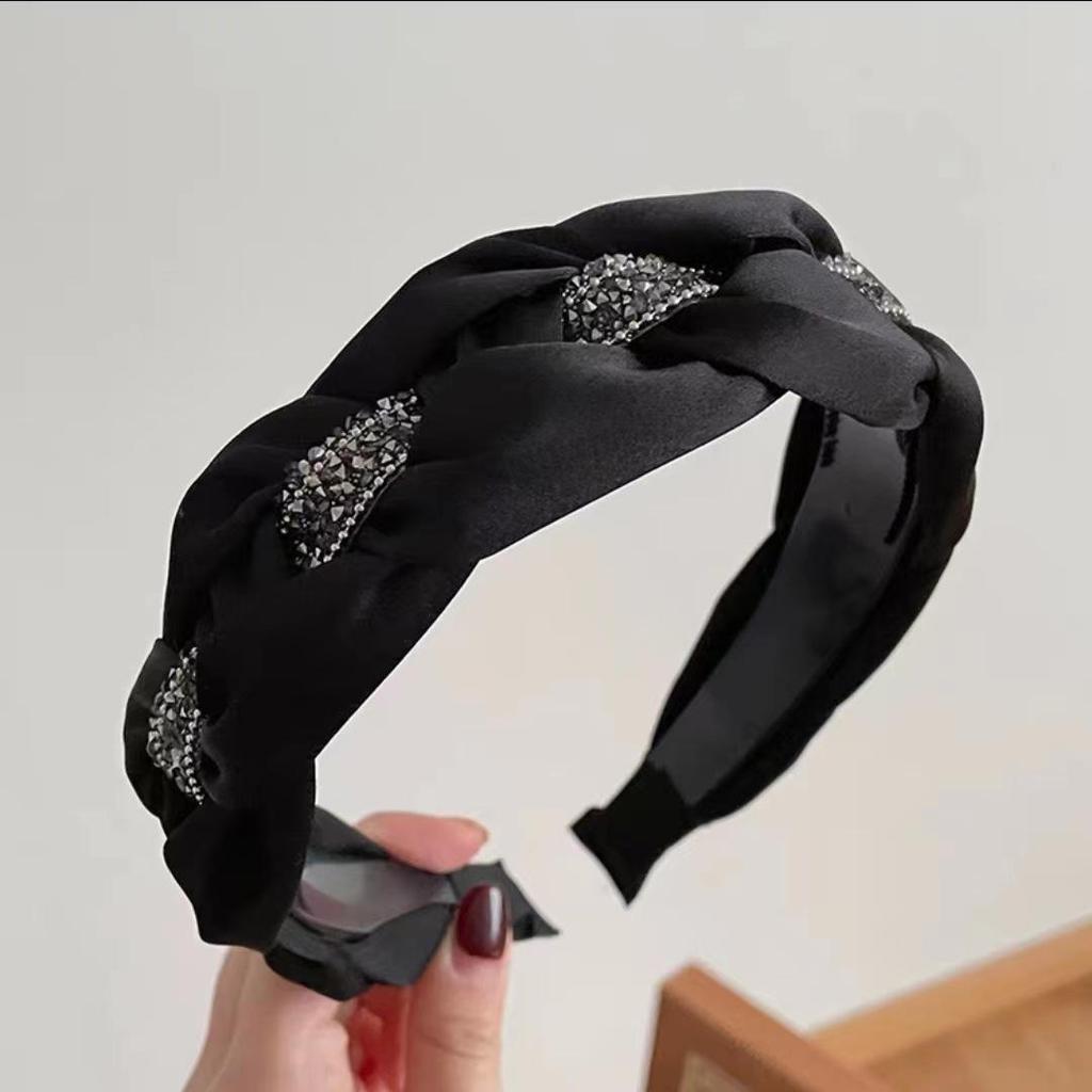 French Retro Braided High-Grade Headband: High Skull Top, Non-Slip, Perfect for Washing Face.