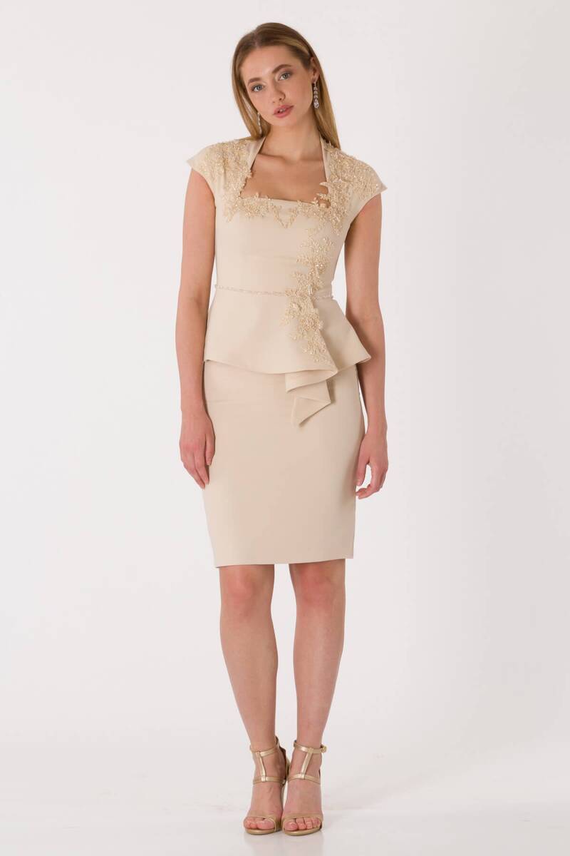 

Женский вечерний костюм с маховиком Бежевый KÜBRA