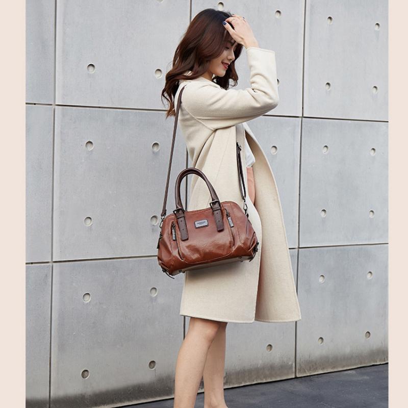 Ladies Fashion Retro Portable Slung Large Capacity Multi-compartment Bag In Europe and America4.7381 Purchases