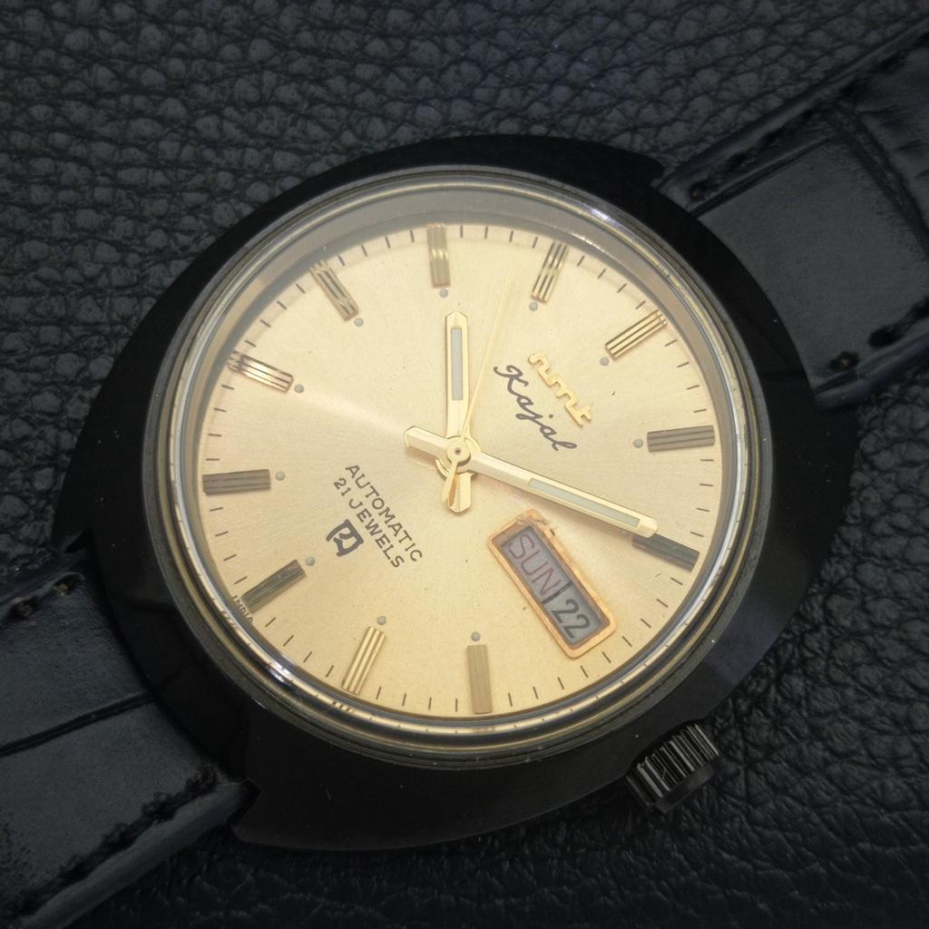 VINTAGE HMT RAJAT 8205 AUTOMATIC INDIAN MENS GOLDEN COLOR DIAL WATCH a703040-1 R212-a703040
