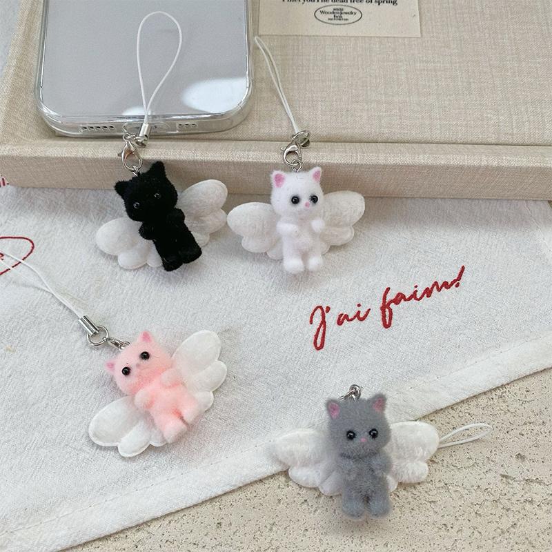 Cartoon Flocking Cat Pendant Keychain Y2K Butterfly Wings Key Ring For Women Girls Cute Camera Bag Pendant Decoration Gifts