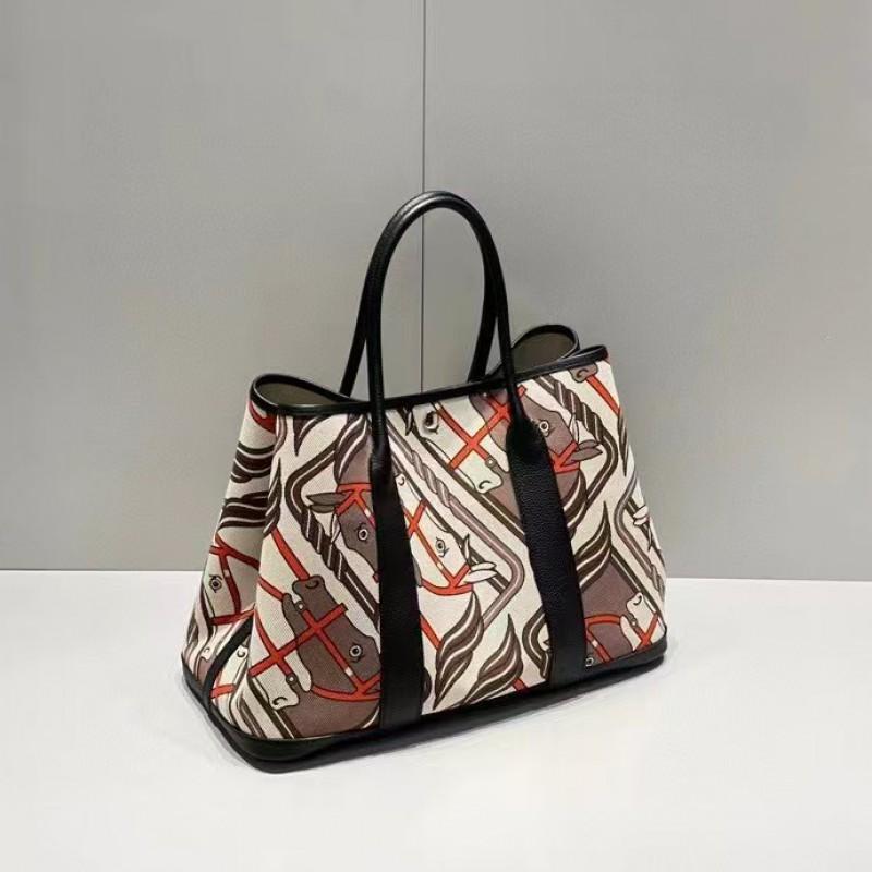 Winter Graffiti Art Canvas Top Grain Leather Tote Bag Large Crossbody Handbag