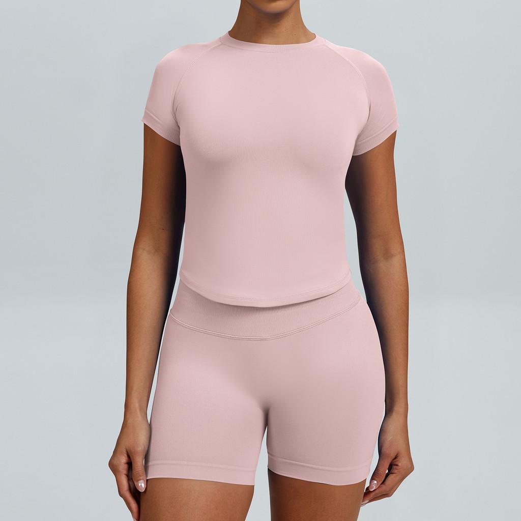 Seamless Yoga Set With Quick Dry Fabric For Female Fitness And Outdoor Running