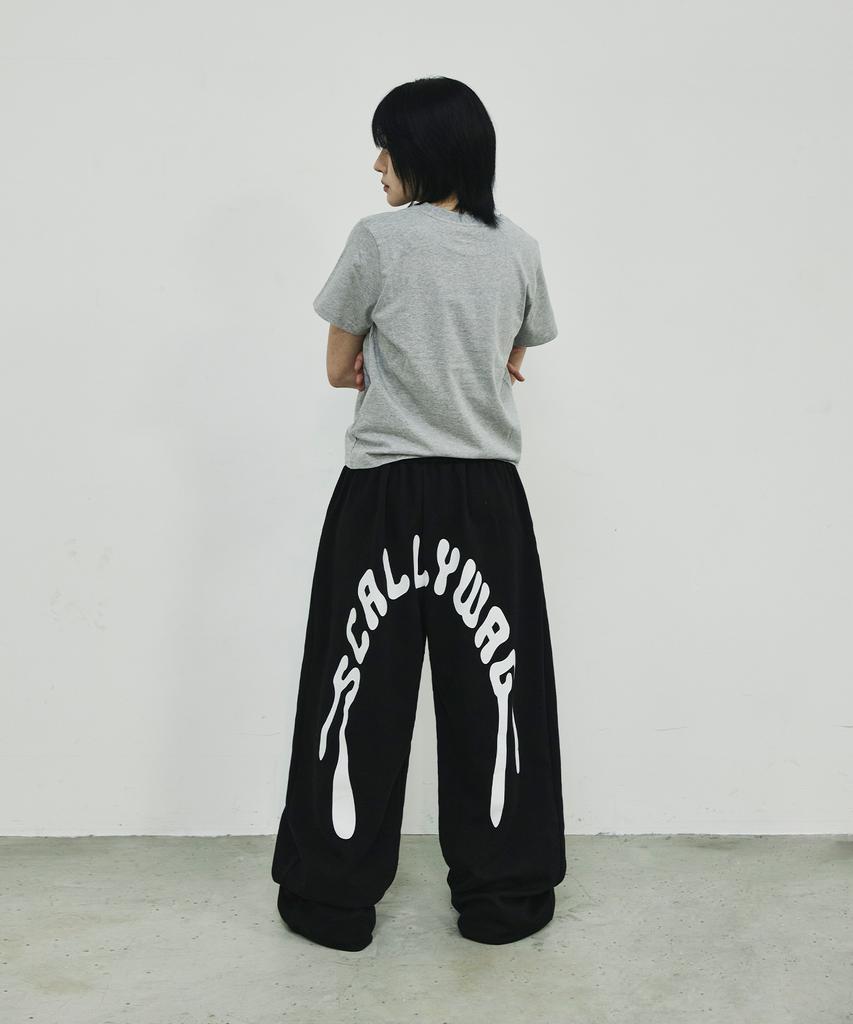 SCALLYWAG Summer Melting Lettering Sweatpants [Black]