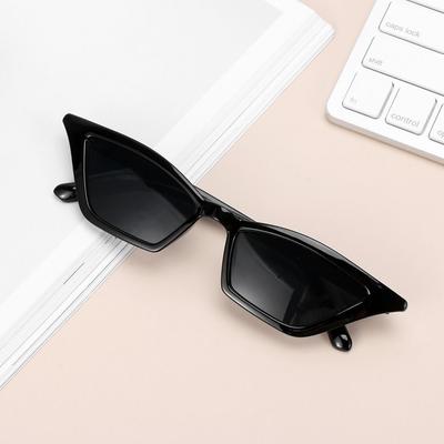 Óculos de Sol Femininos Vintage da Moda Armação Pequena Óculos de Sol Retrô Acessórios Streetwear da Moda Proteção Ocular