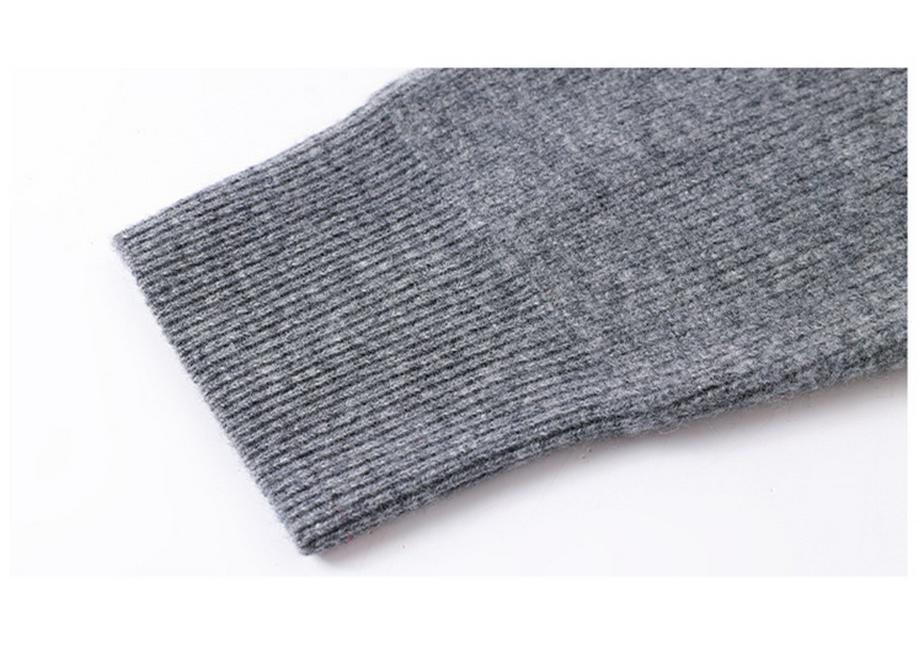 Women's Pure Wool Zipper Cardigan - Autumn/Winter Loose Lapel Knitwear for Middle-Aged Mothers
