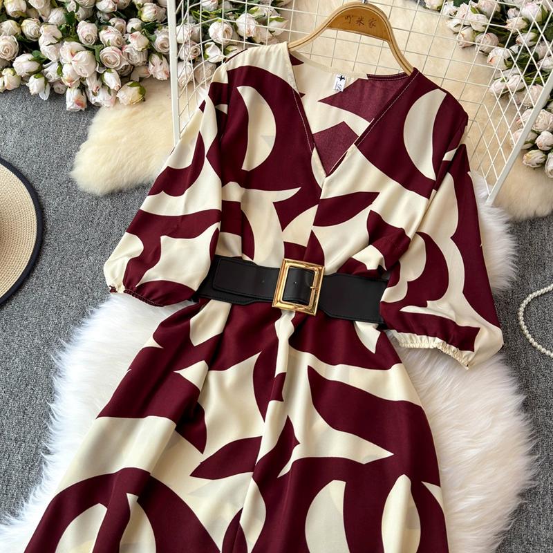 Stil franțuzesc, vară lungă, îmbrăcăminte nouă pentru femei, textura de înaltă calitate, rochie rafinată cu decolteu în V