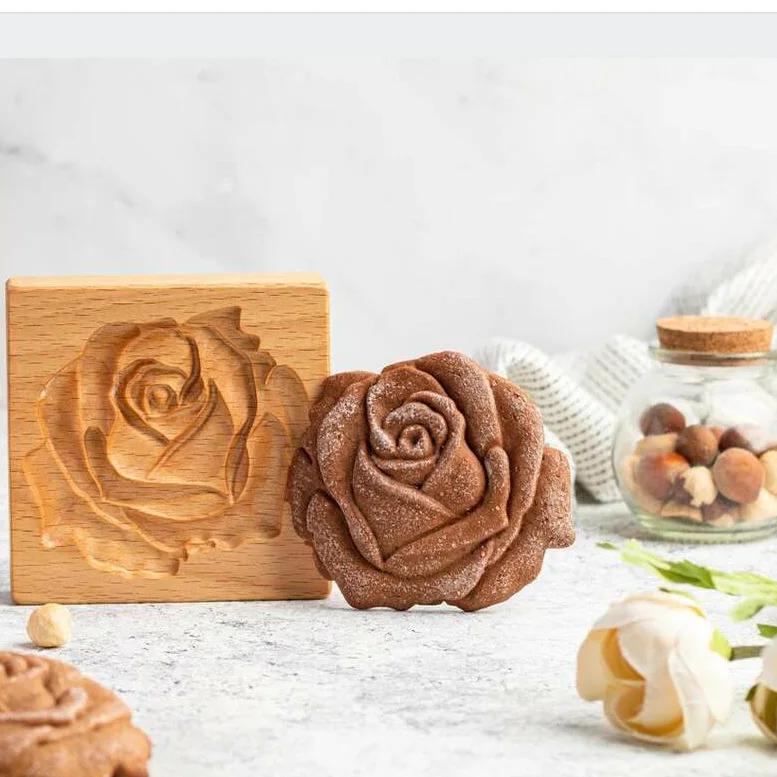 

Wooden Gingerbread Cookie Mold Parent-child Making DIY Cake Chocolate Creative Baking Mold Cake Decoration Accessories