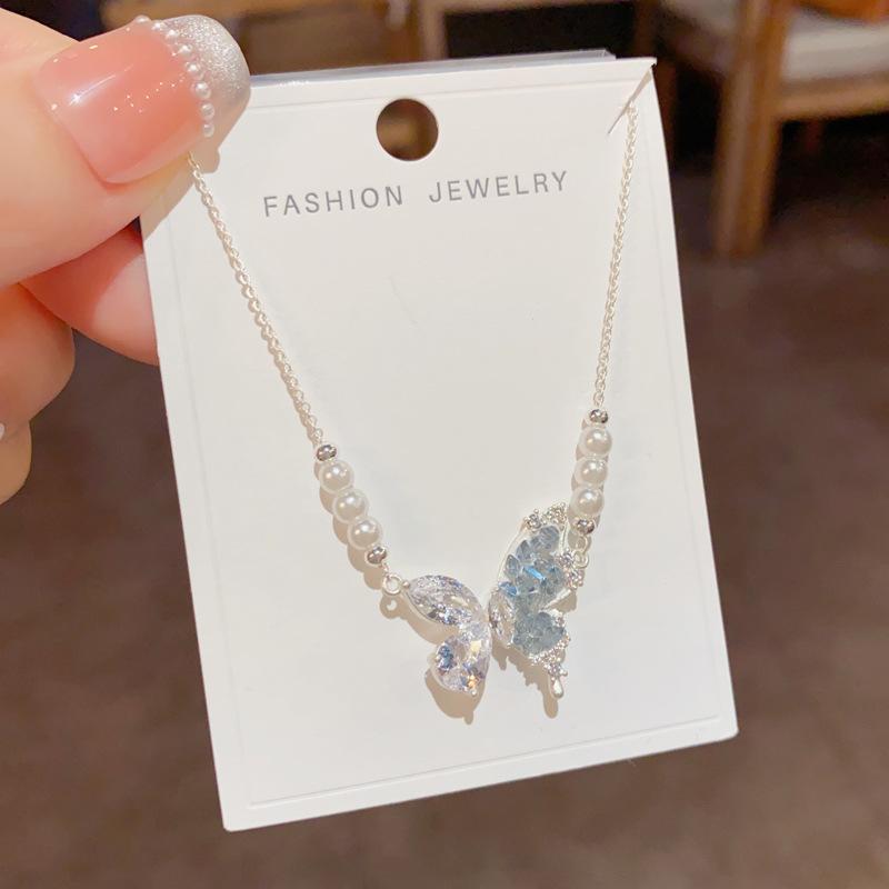 Female Fashion Light Luxury Niche Butterfly Necklace