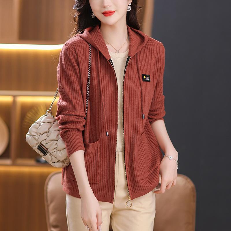 Middle-aged women's hooded zipper knitted jacket women's cardigan short pocket autumn new loose large size