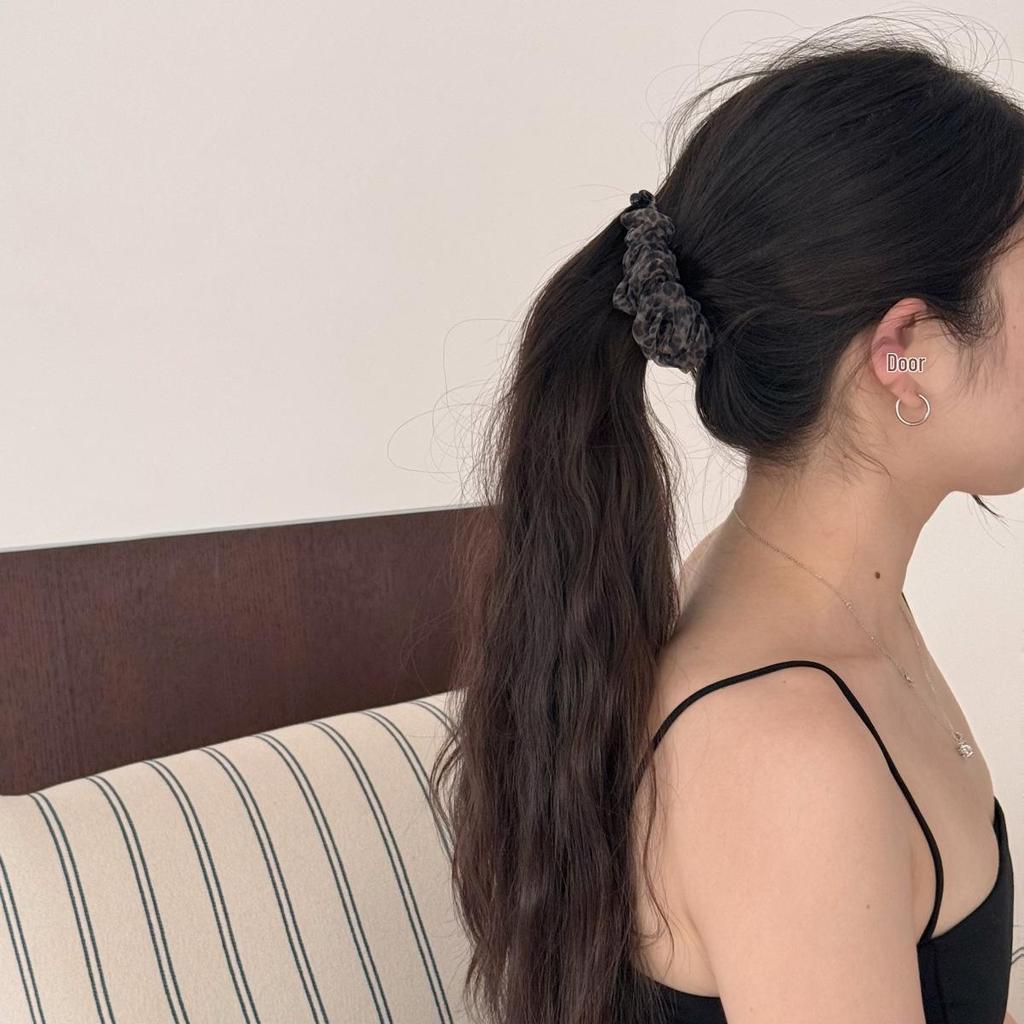 Elegant Floral Pleated Mesh Banana Hair Clip - High-End Chic Ponytail Accessory